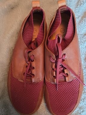 Clarks Men's Burgundy and Brown Leather-Trim Sneakers